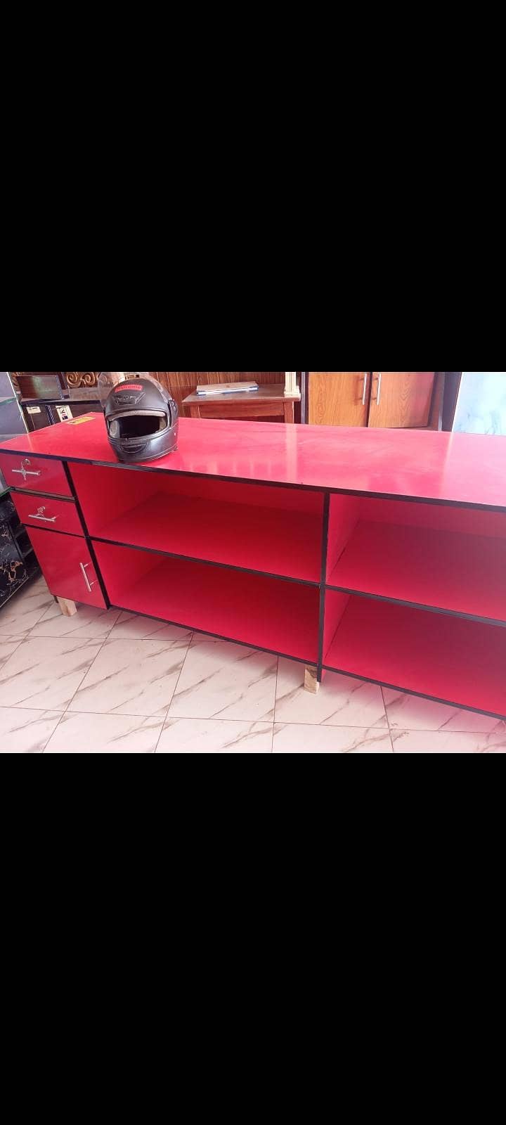 Reception counter 1
