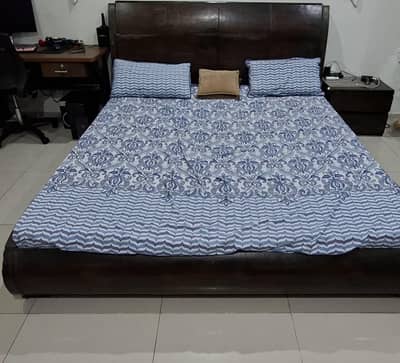 Wooden Solid Bed Set