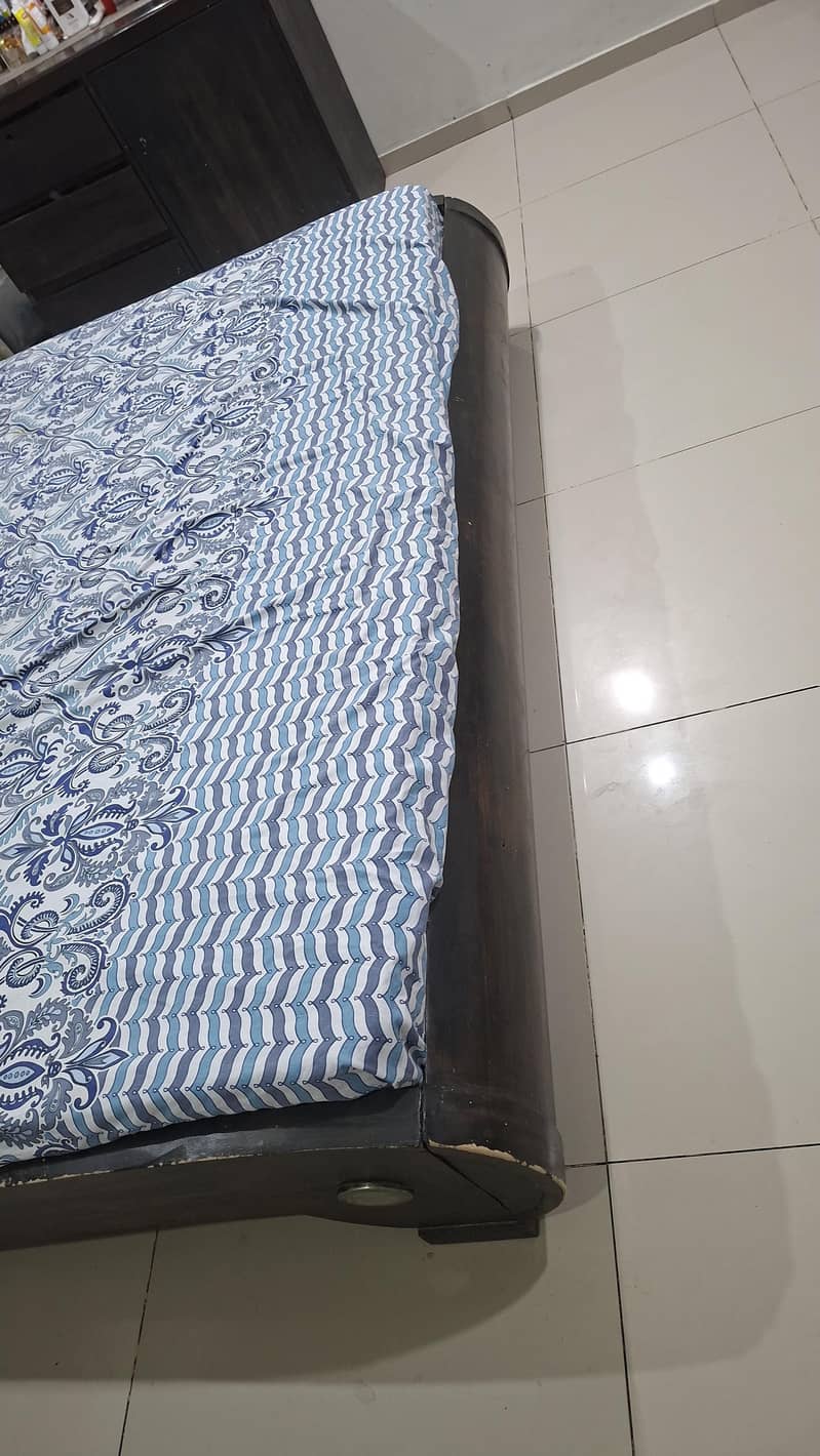 Wooden Solid Bed Set 4