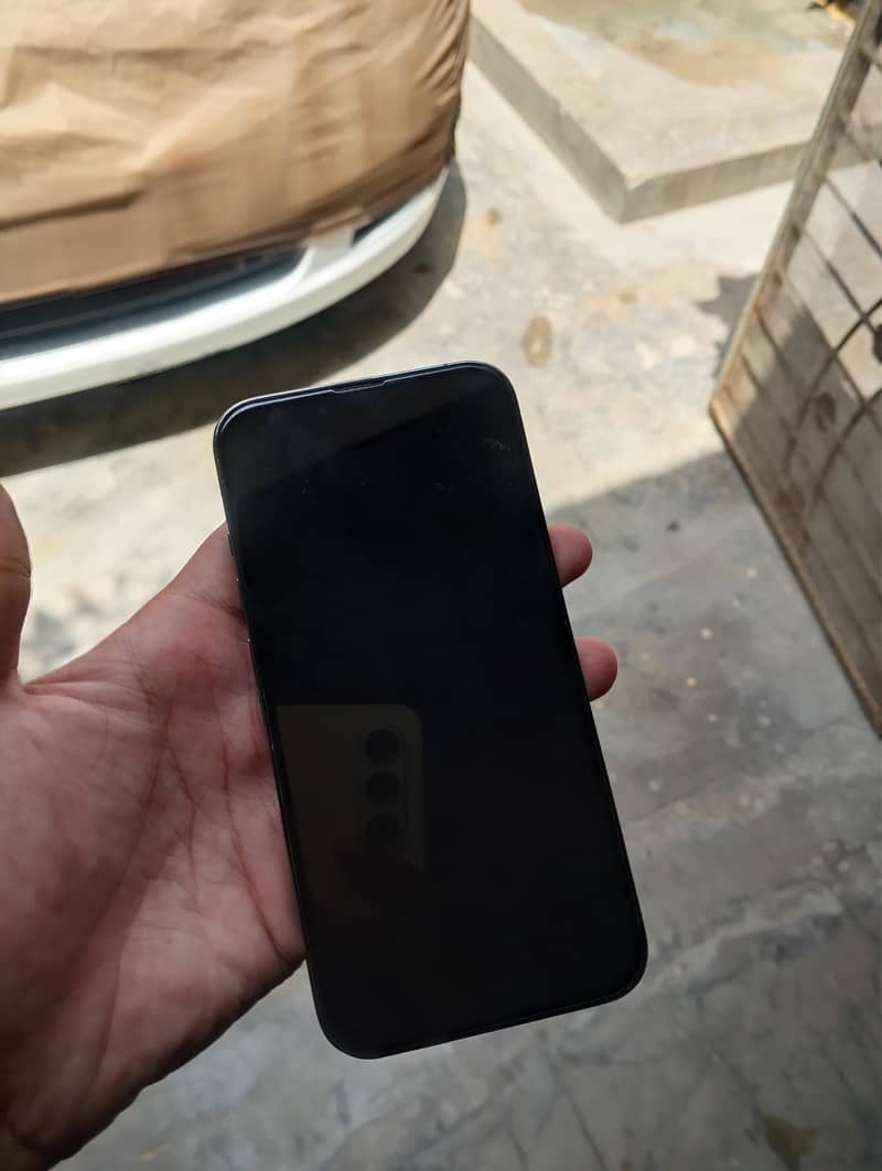 Apple iPhone 13 Pro 1