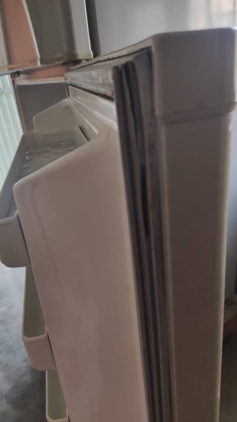 Dawlance Fridge 6