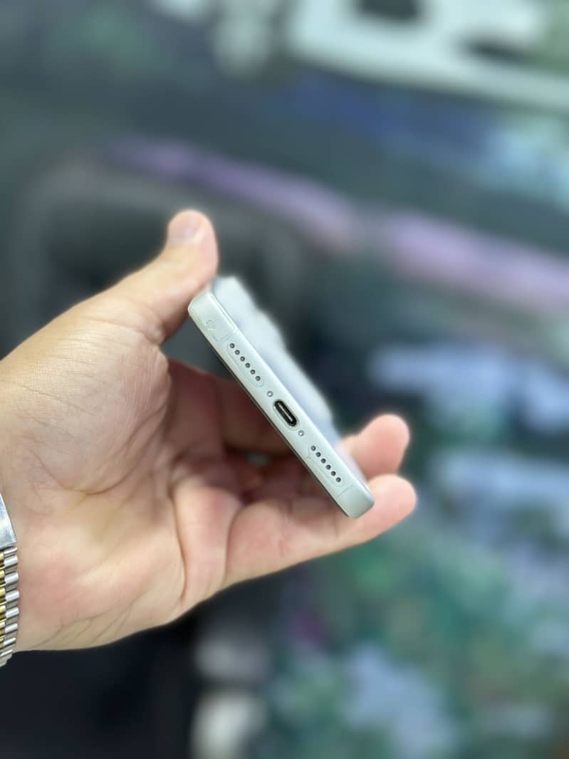 Apple iPhone 17 Pro Max 1