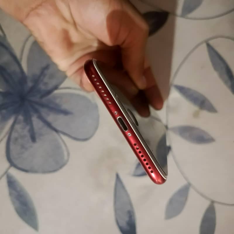 Apple iPhone 7 Plus 2