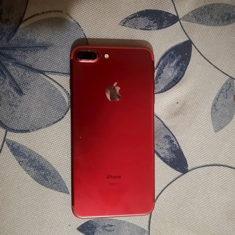 Apple iPhone 7 Plus 3