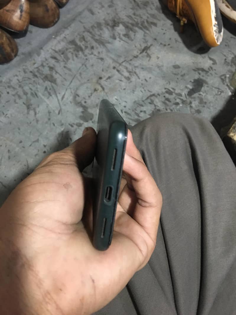 Google Pixel 5a 3