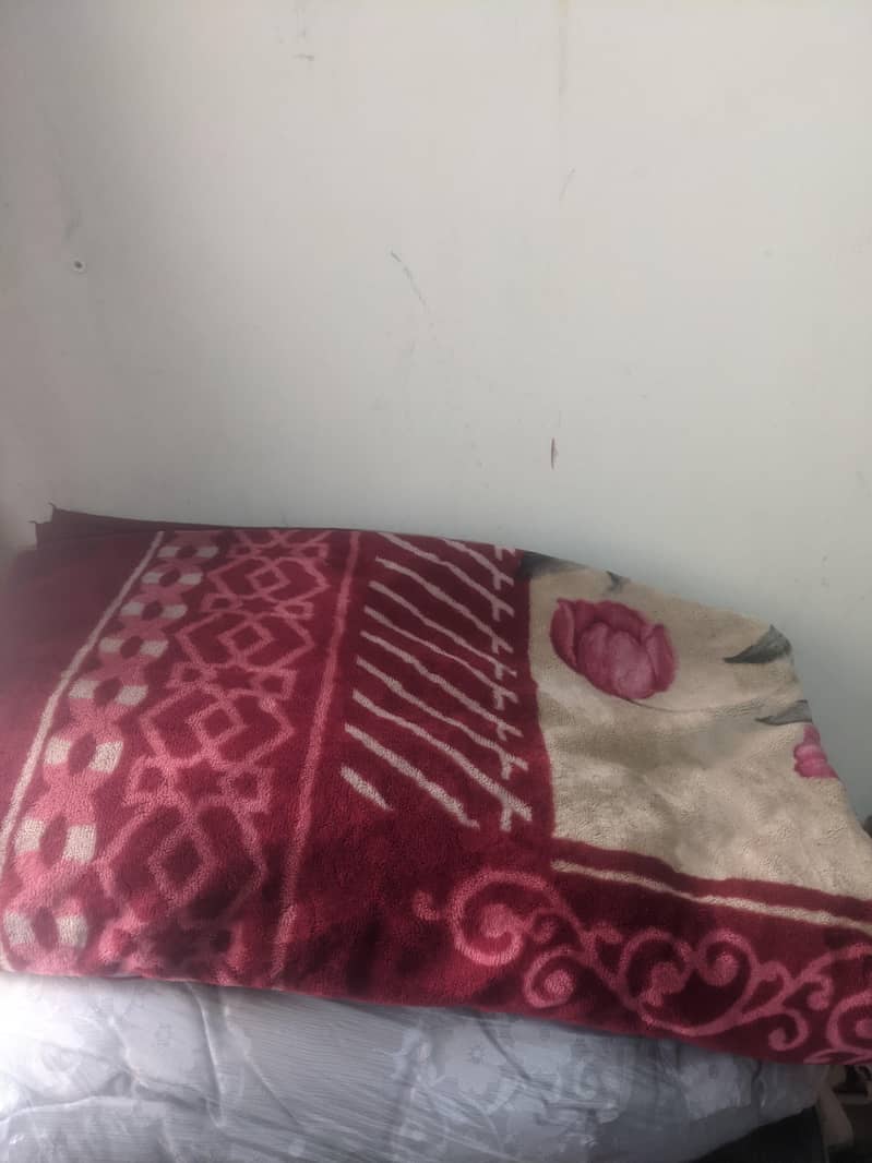 Blankets Red 2