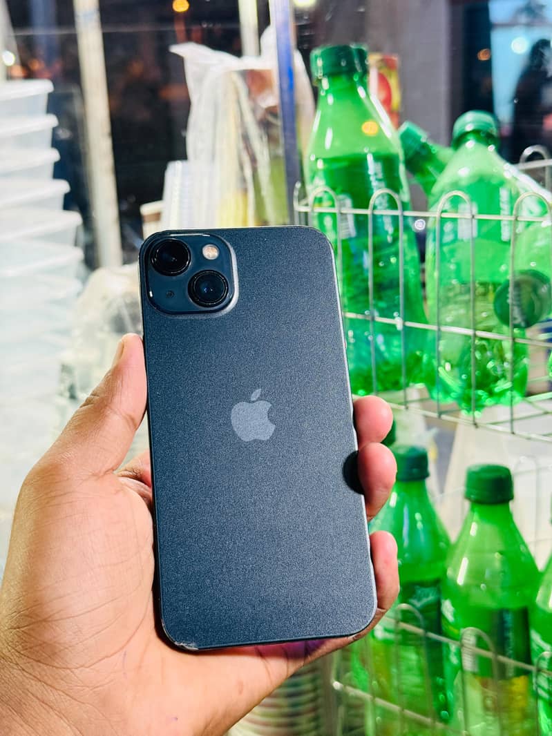 Apple iPhone 13 3