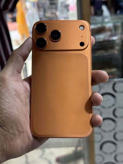 Apple iPhone XR convert 17pro