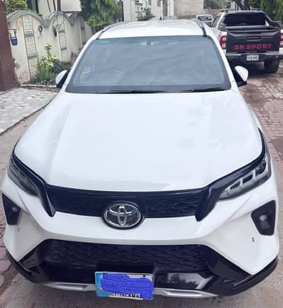 Toyota Fortuner Legender 2022