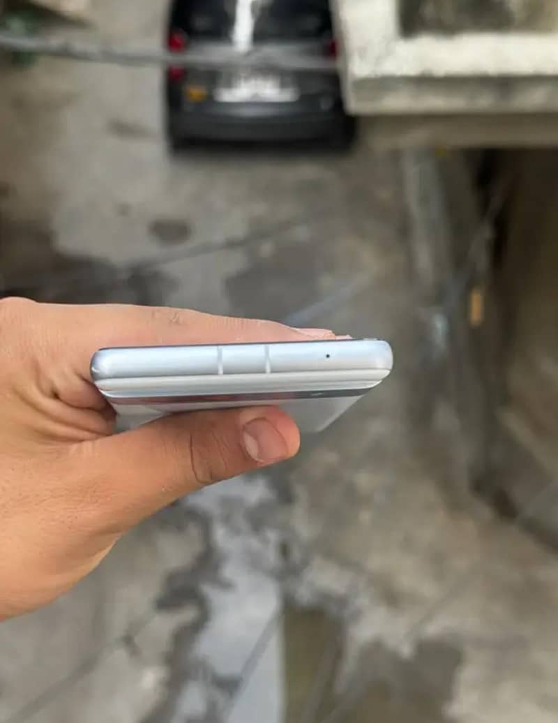 Google Pixel 7a 2