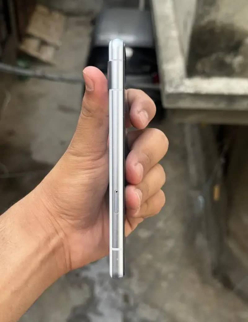 Google Pixel 7a 5