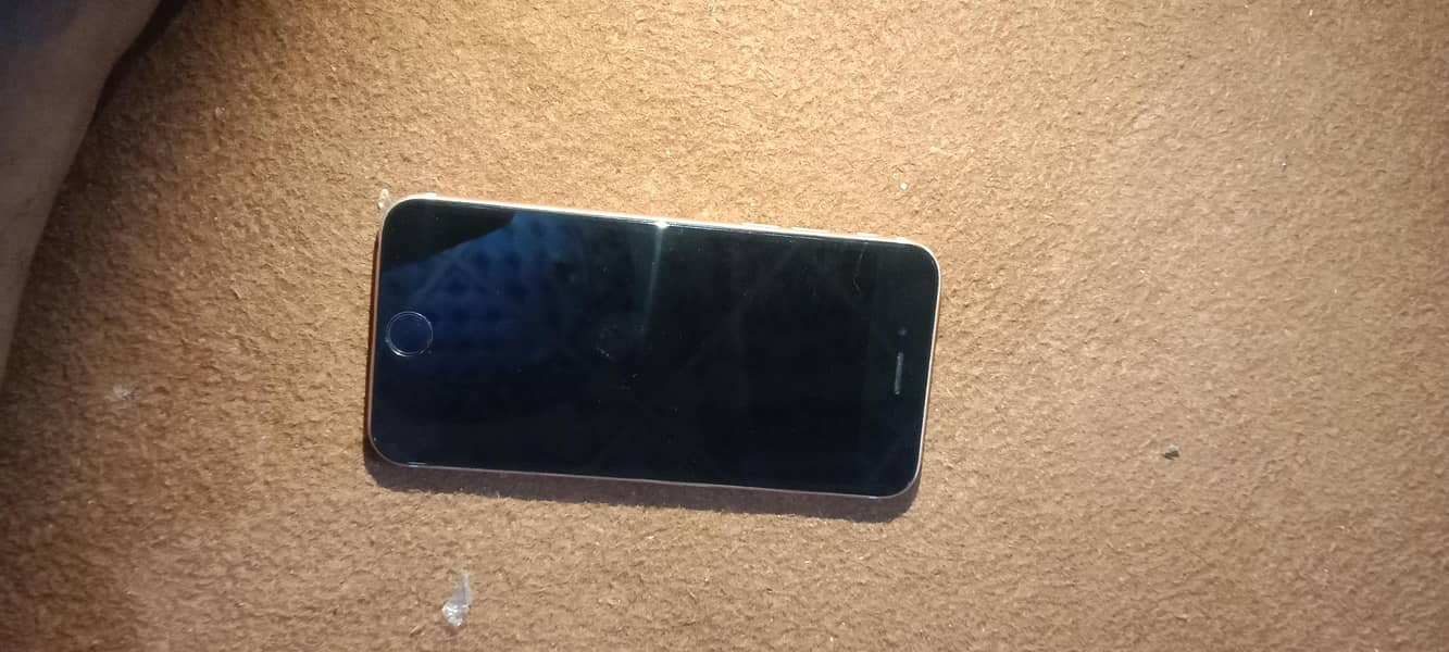Apple iPhone 6S 1