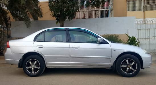 Honda Civic Prosmetic 2002. . Auto