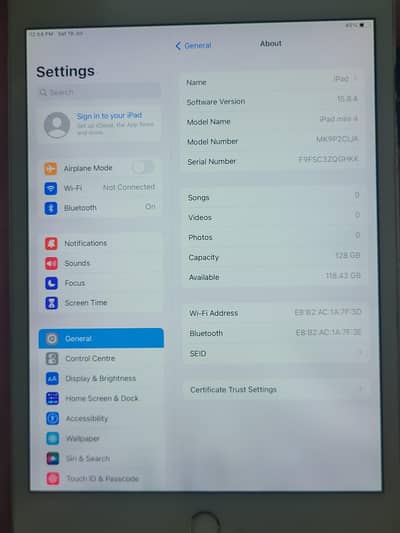 Apple iPad mini 4