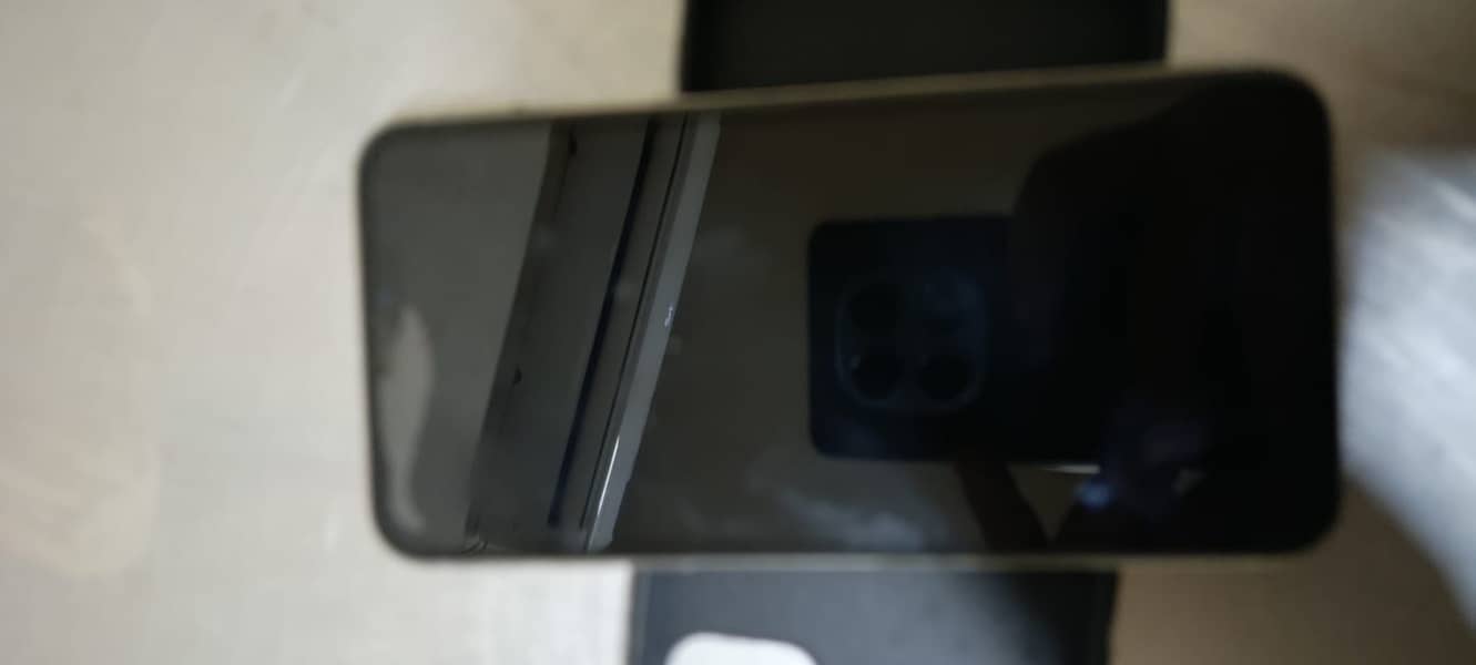 iphone 11 pro max 2