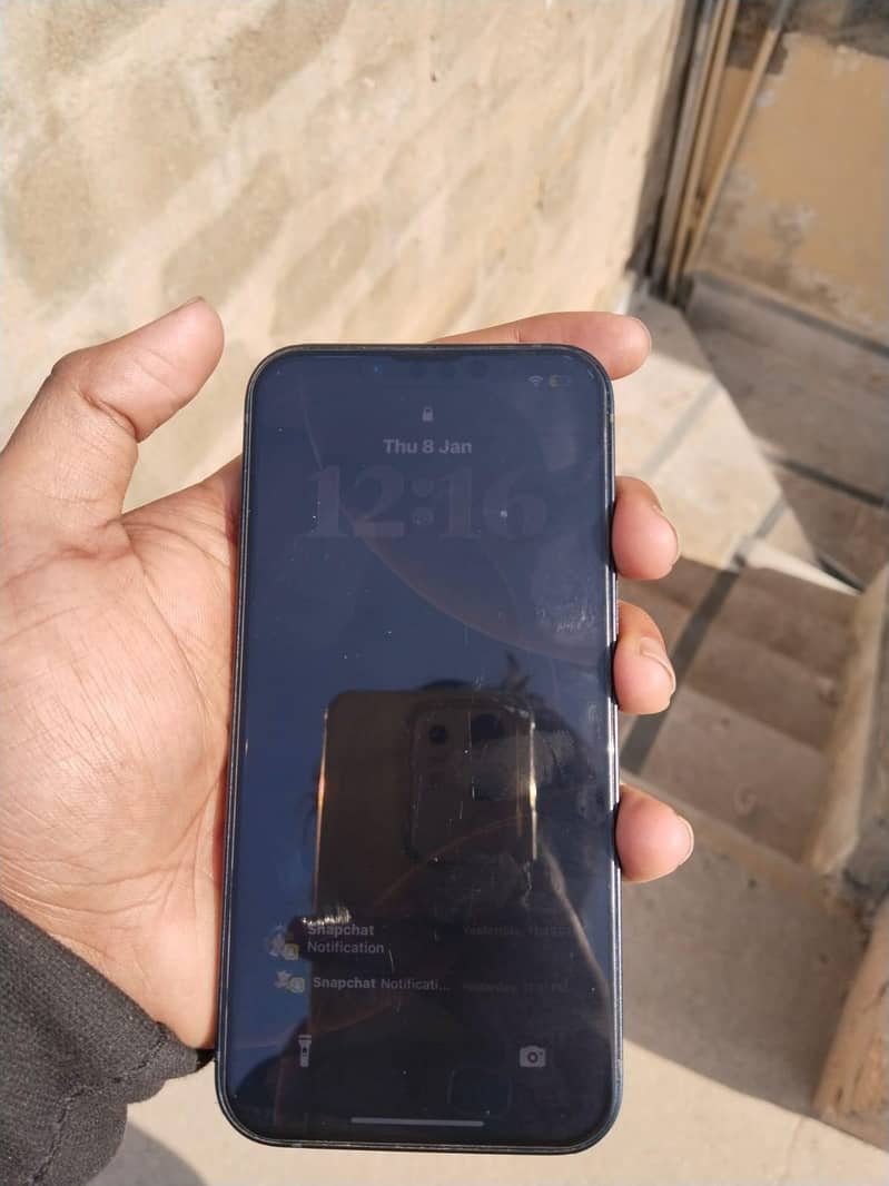 Apple iPhone 13 5