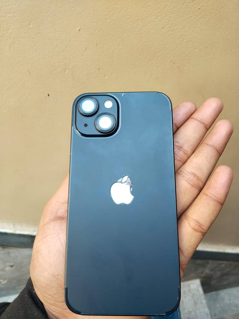 Apple iPhone 13 6
