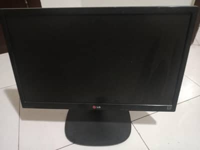 Lenovo ThinkCenter with 23" LED LG
