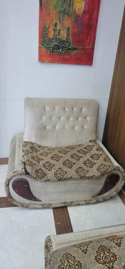 White 8 seater sofa set