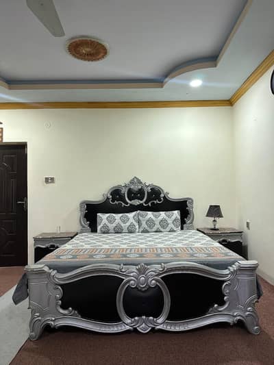 Italian style bed