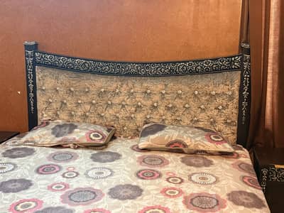 Bed set urgent for sale