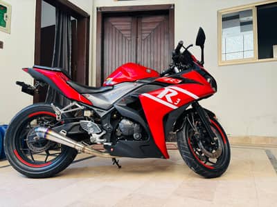 Yamaha r3 Documents complete 250cc 2019 Model 10 by 10 Condition