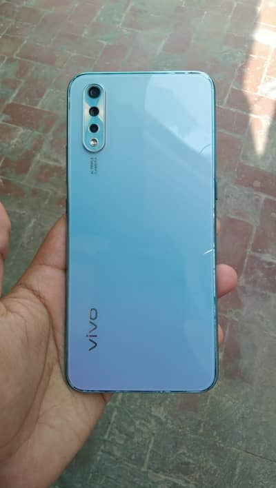 Vivo S1