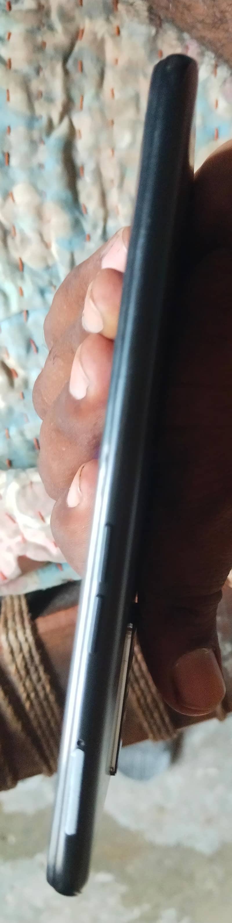 OPPO A76 1