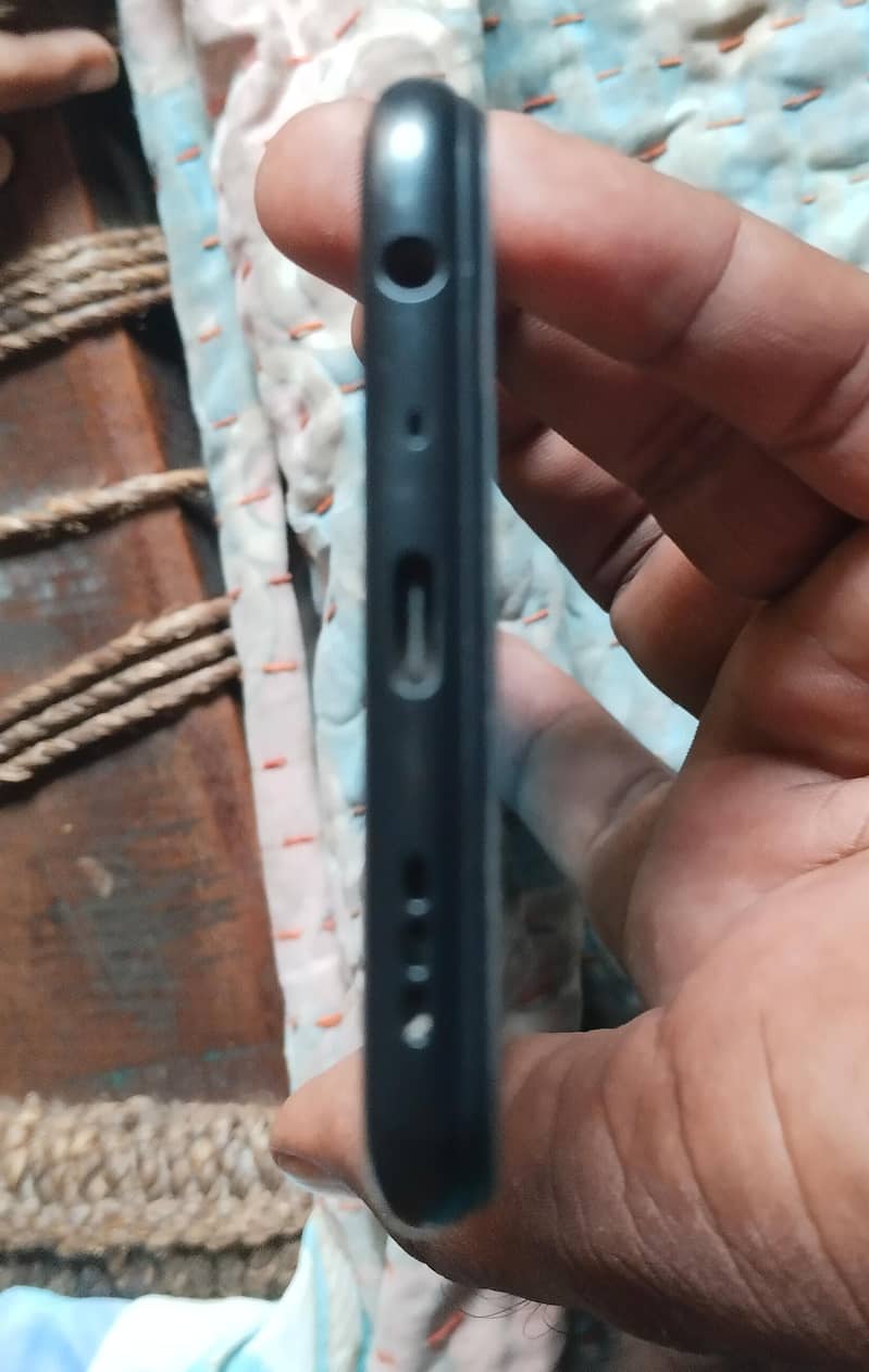 OPPO A76 4