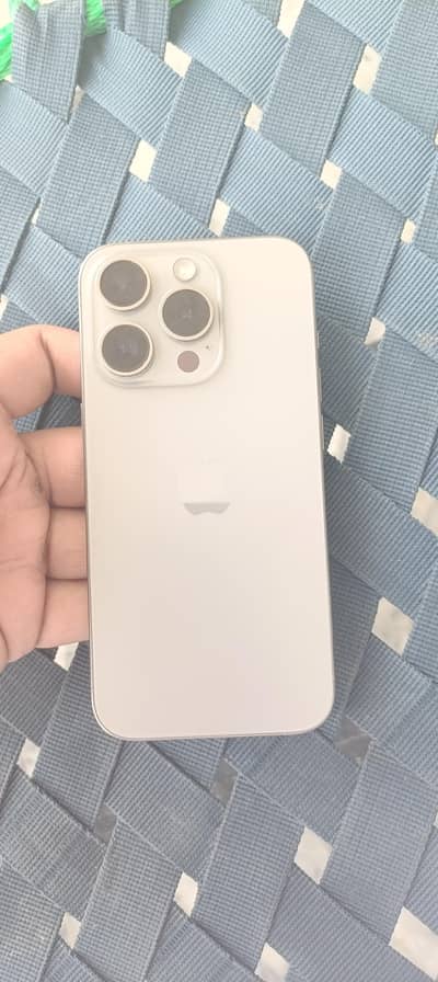 Apple iPhone 15 Pro