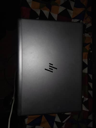 HP laptop 840 g5.8 256 GB   034 00 14 84 51