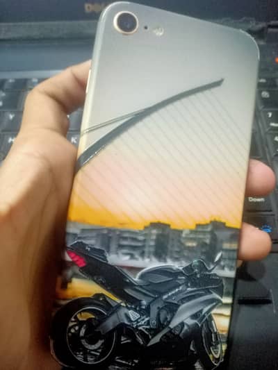 Apple iPhone 8