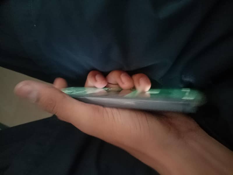 Google Pixel 9 4