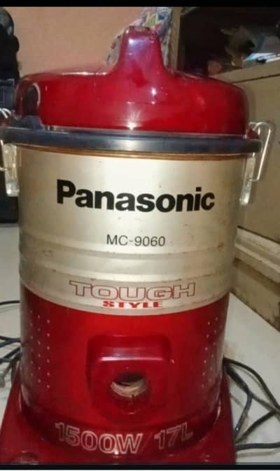 Panasonic MC-9060 Vacuum Cleaner 1500W 17L – Good Condition