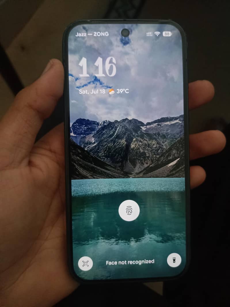 Google Pixel 9 6