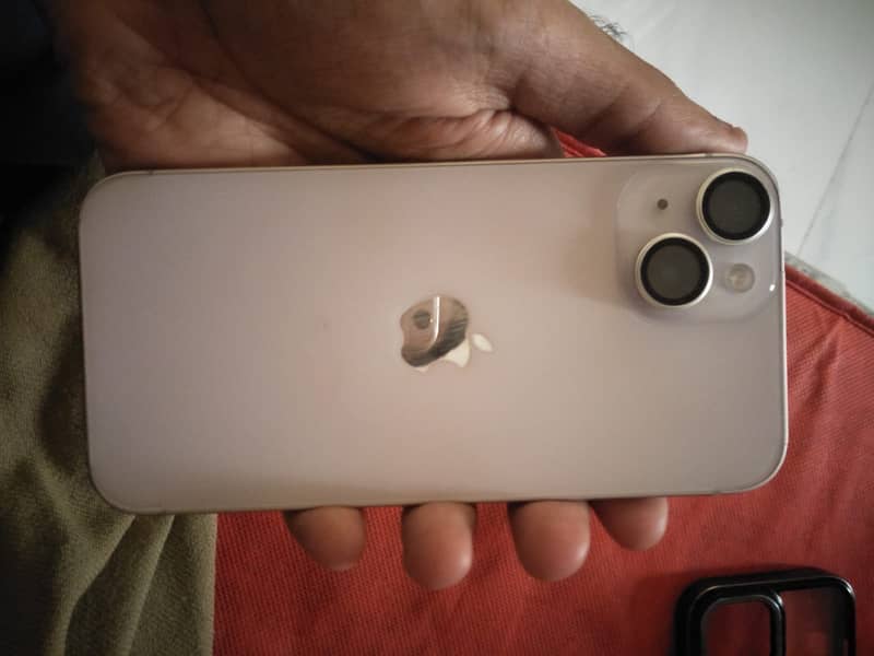 Apple iPhone 14 3