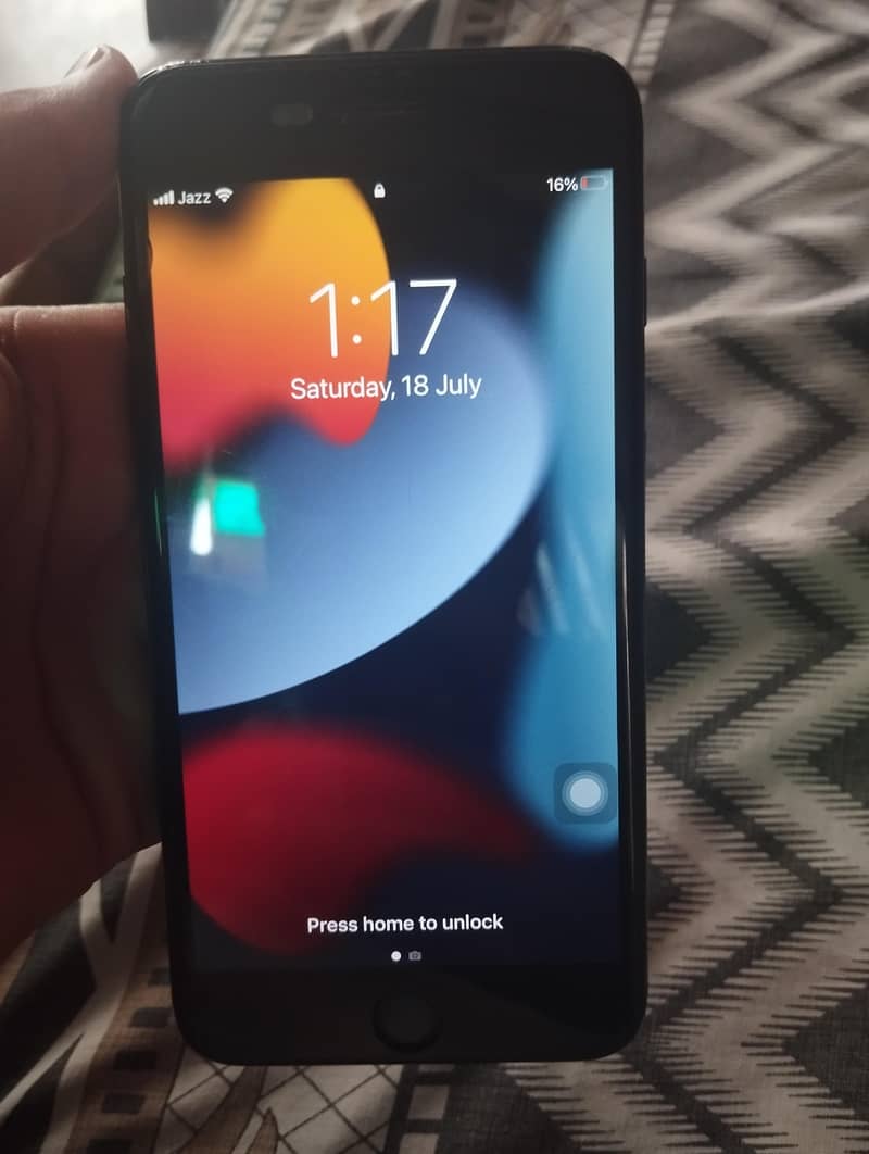 Apple iPhone 7 Plus 3