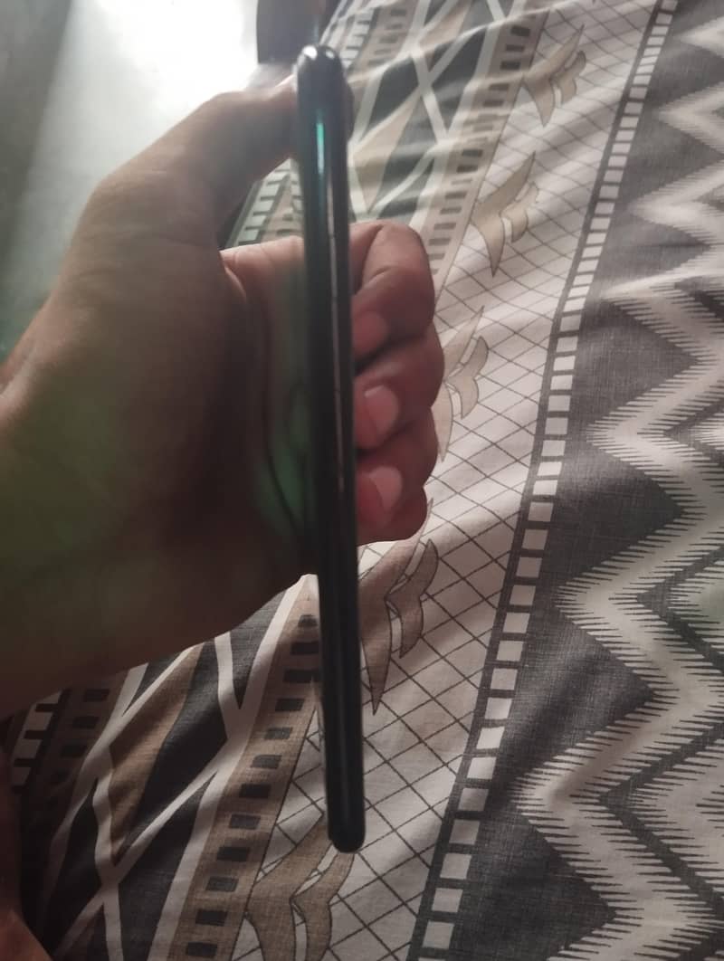 Apple iPhone 7 Plus 4