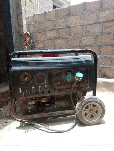 Used Portable AVR Petrol Generator for Sale