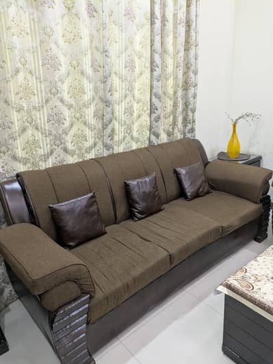 5 Seater Sofa Slightly Used for Sale