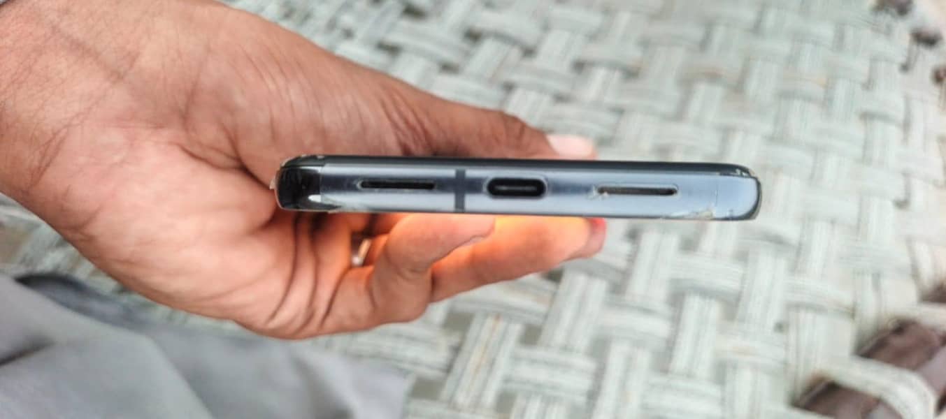 Google Pixel 8 Pro 4