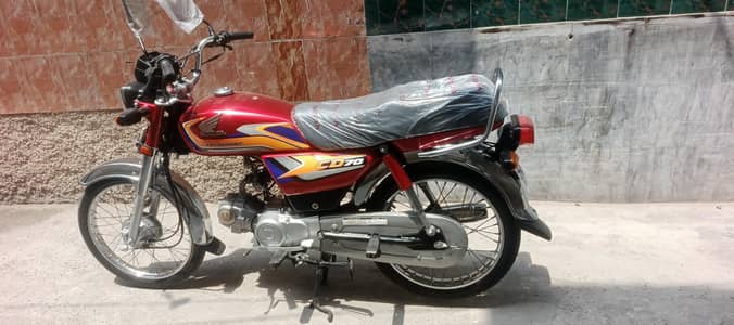 HONDA CD 70 2025