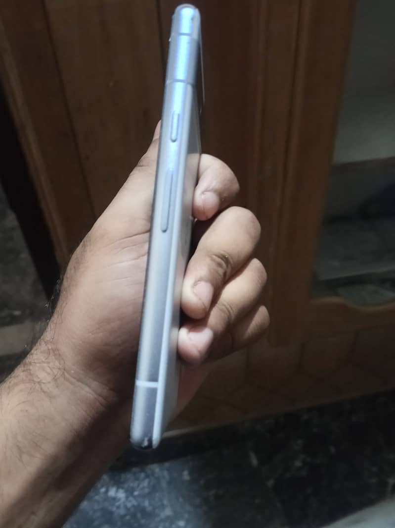 Google Pixel 7a 2