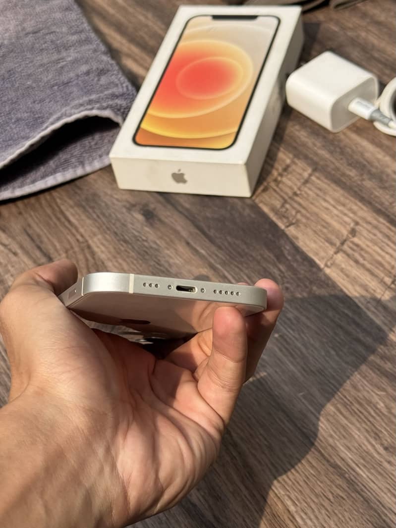 iPhone 12 18