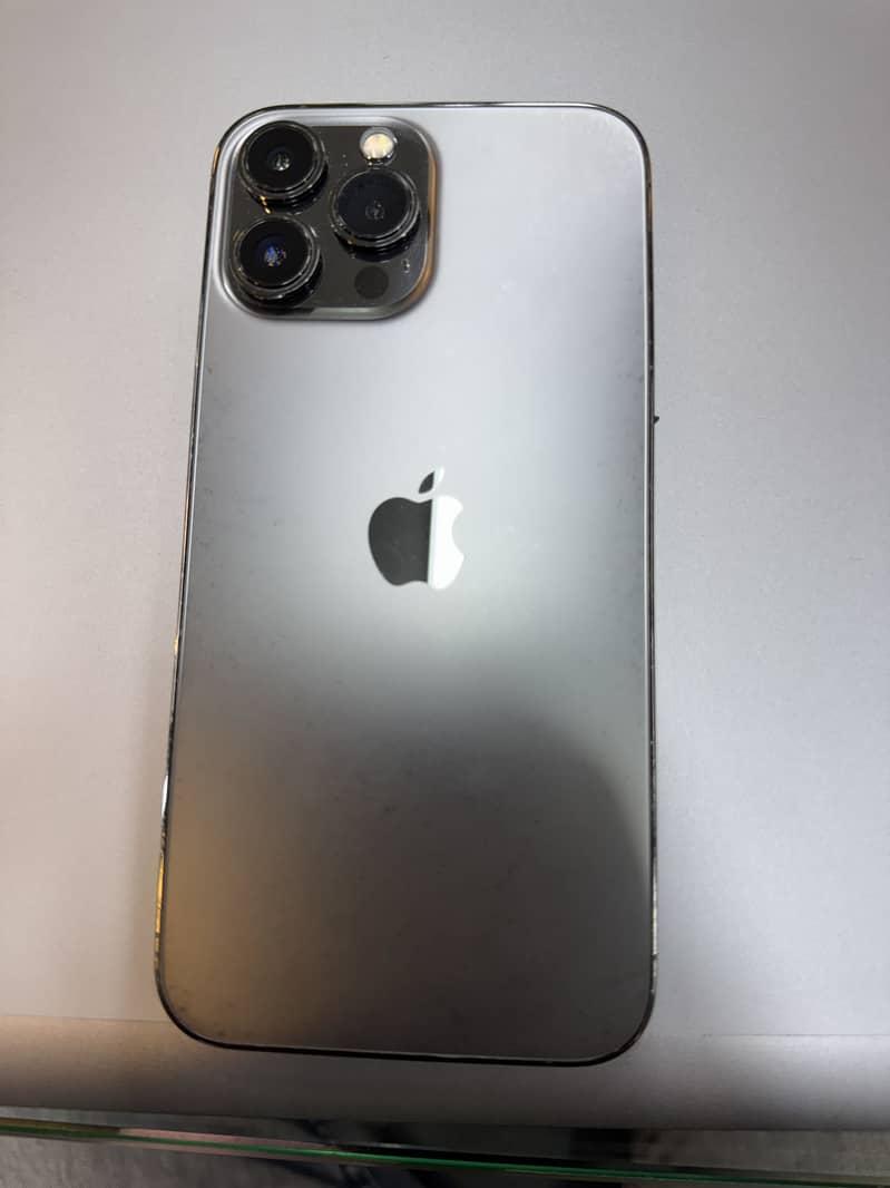 Apple iPhone 13 Pro Max 3