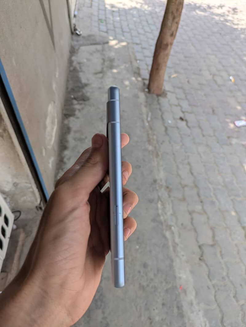 Google Pixel 7a 3