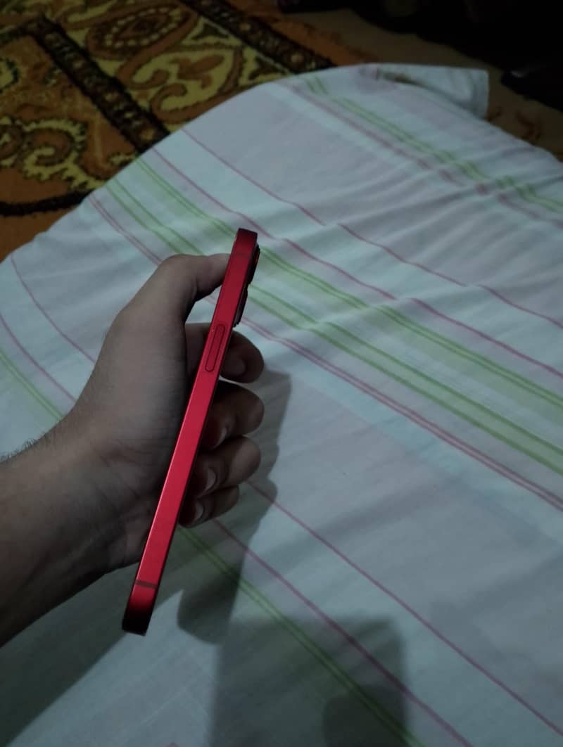 iPhone 13 2