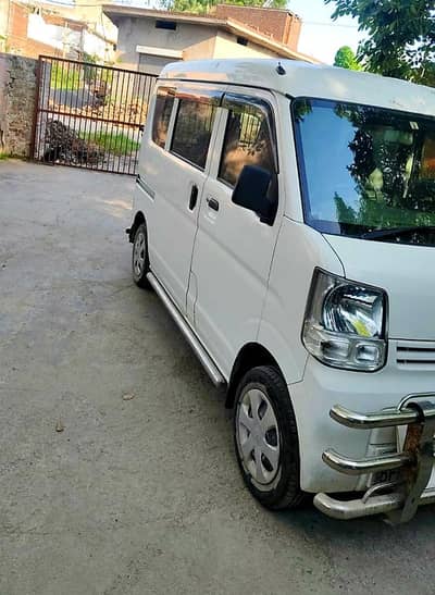 Suzuki Every 2015