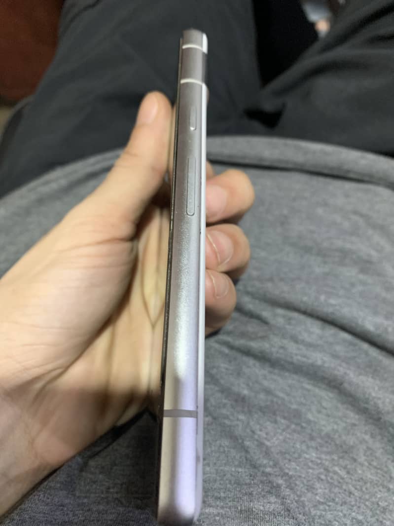 Google Pixel 7a 4