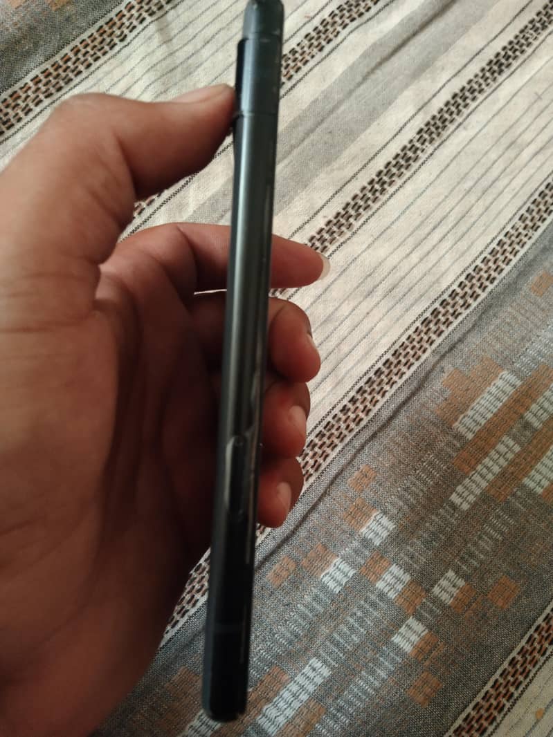 Google Pixel 6a 1